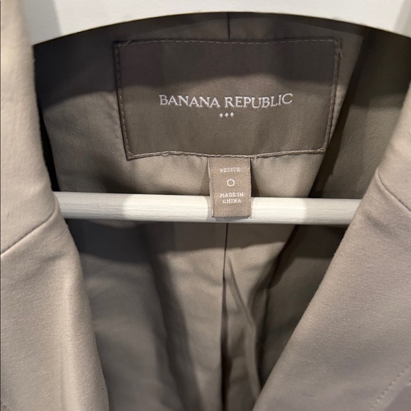Banana Republic Beige Women's Blazer - Picture 2 of 3